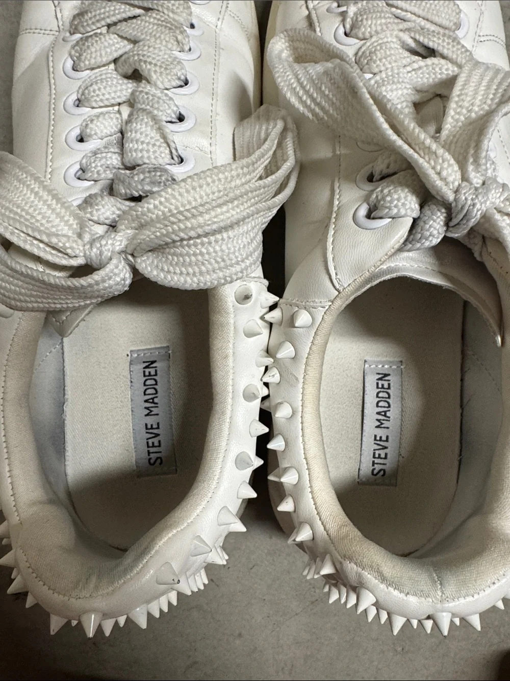 Steve Madden low top